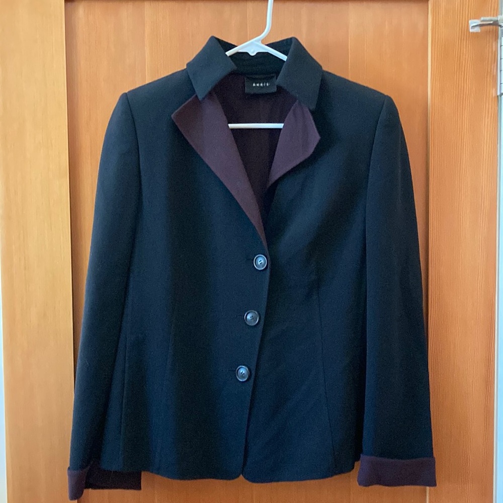 Akris black label size 10 black and maroon stand up collar jacket.